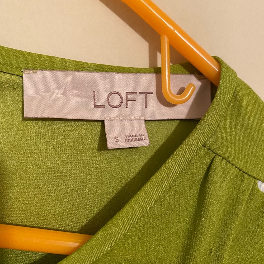 LOFT Green Floral Dress with Sleeve Ties - Picture 3 of 4